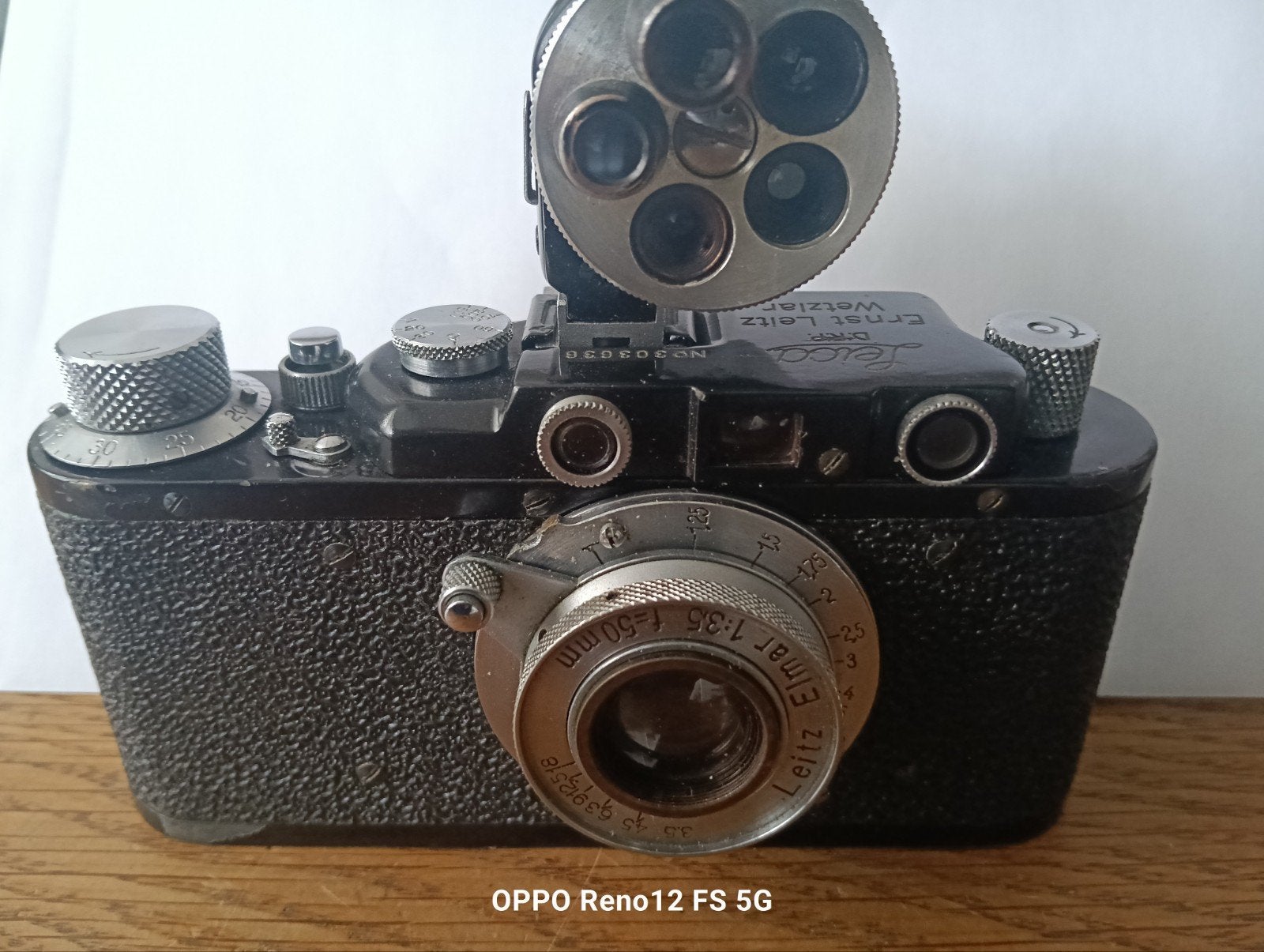 Leica Ernst Leitz Wetzlar D.R.P. camera met Elmar 1:3.5 f=50, Ophalen of Verzenden, Gebruikt, Spiegelreflex, Leica