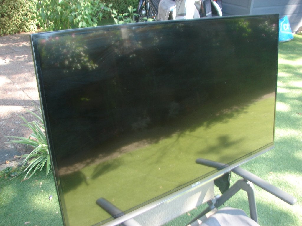 TV- Philips Ambilicht 59x96cm, Ophalen, Philips, Gebruikt, 50 Hz