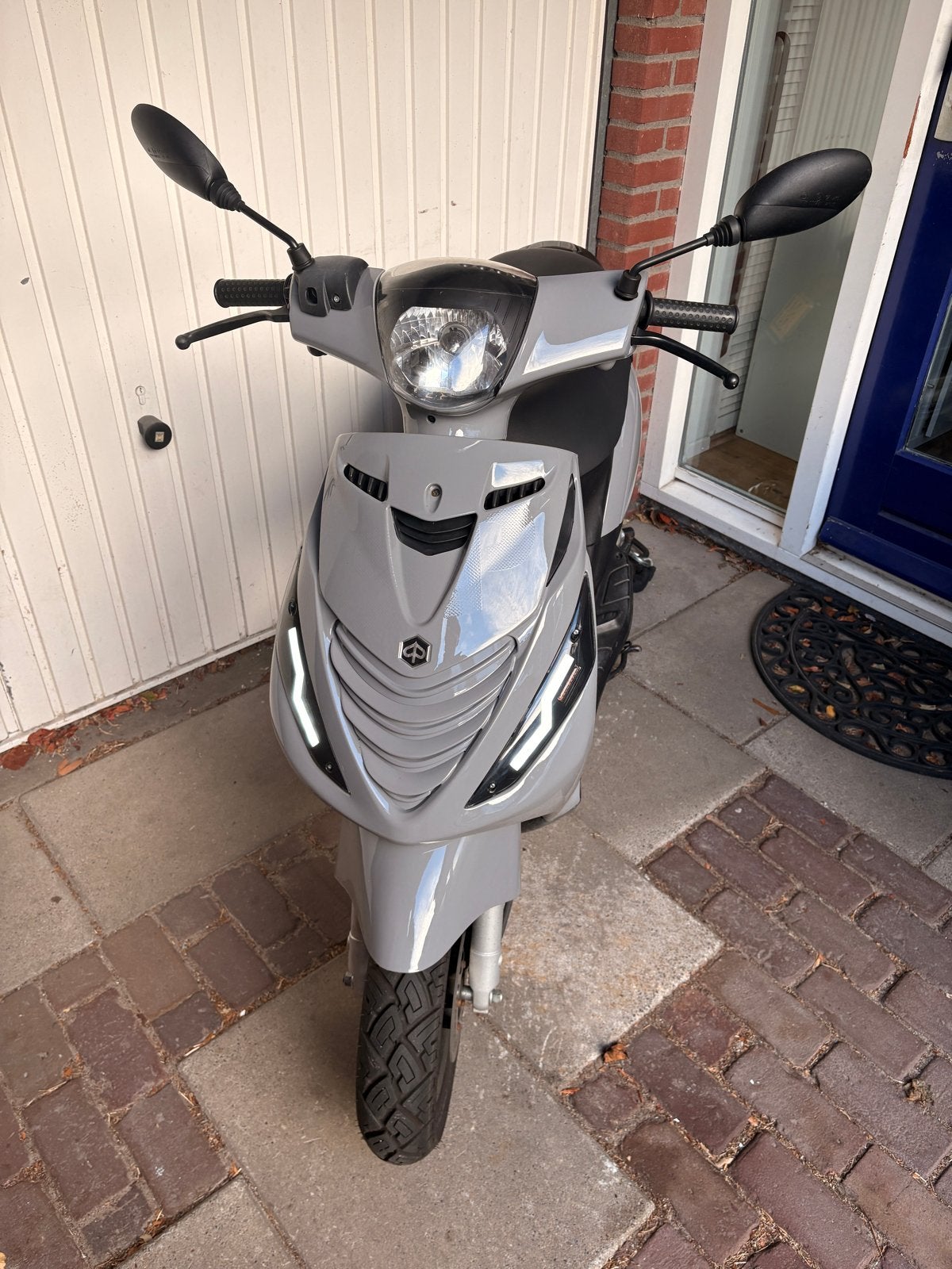 Piaggio Zip bromscooter 50cc 4 takt uit 2018, Fietsen en Brommers, Ophalen, Piaggio, Zo goed als nieuw, Benzine
