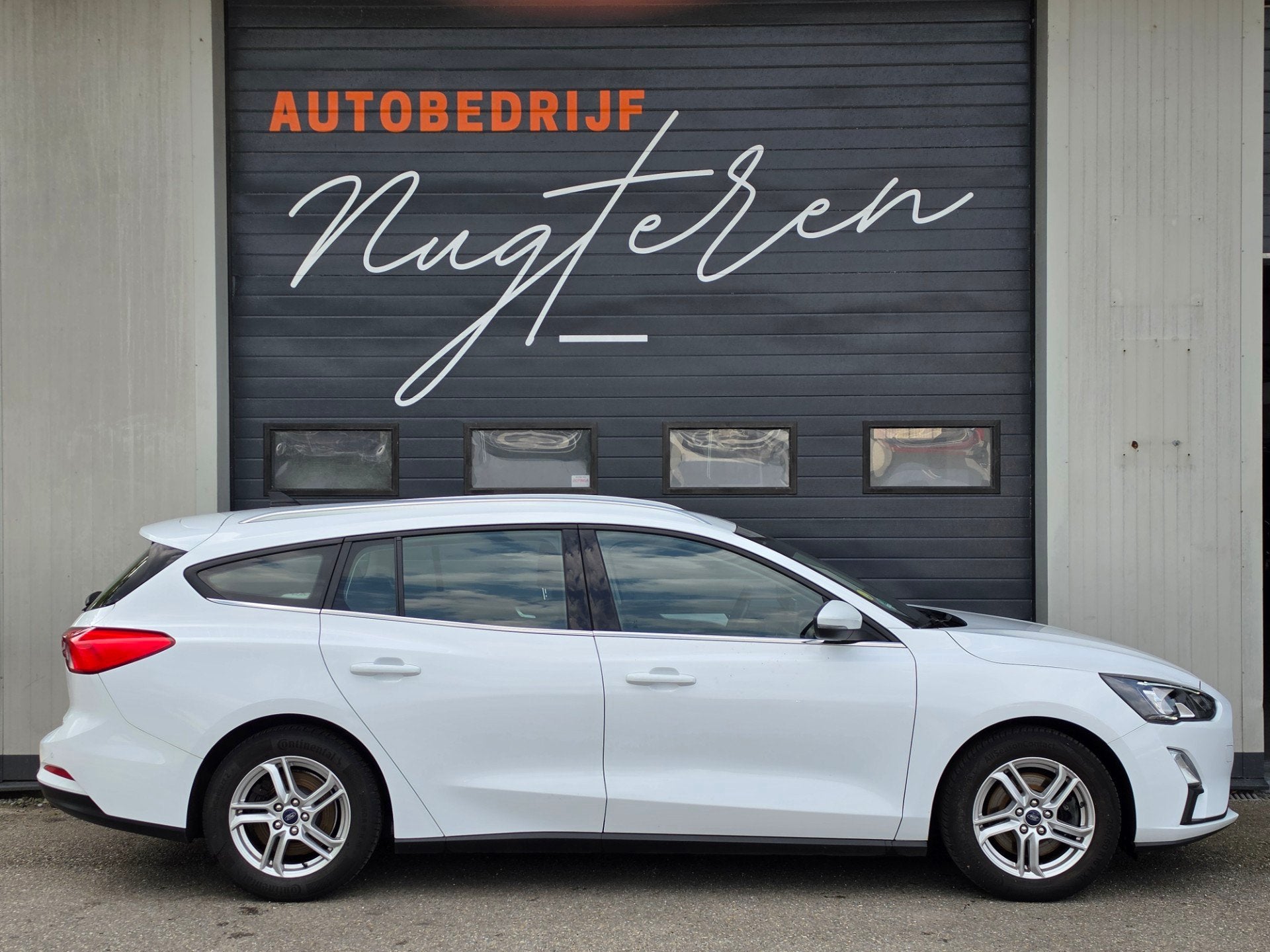 Ford Focus Wagon 1.5 EcoBlue Trend Edition Business |Camera|, Auto's, Dealer onderhouden, Gebruikt, 4 cilinders, Adaptive Cruise Control