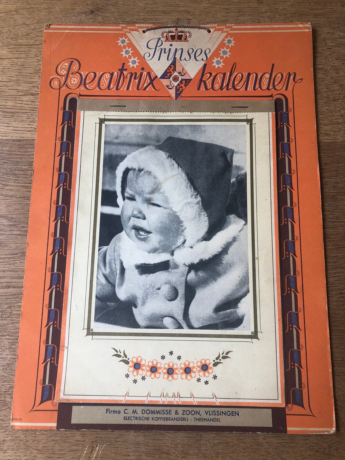 Vintage Prinses Beatrix maandkalender 1940 - C.M. Dommisse, Verzamelen, Koninklijk Huis en Royalty, Ophalen of Verzenden, Gebruikt