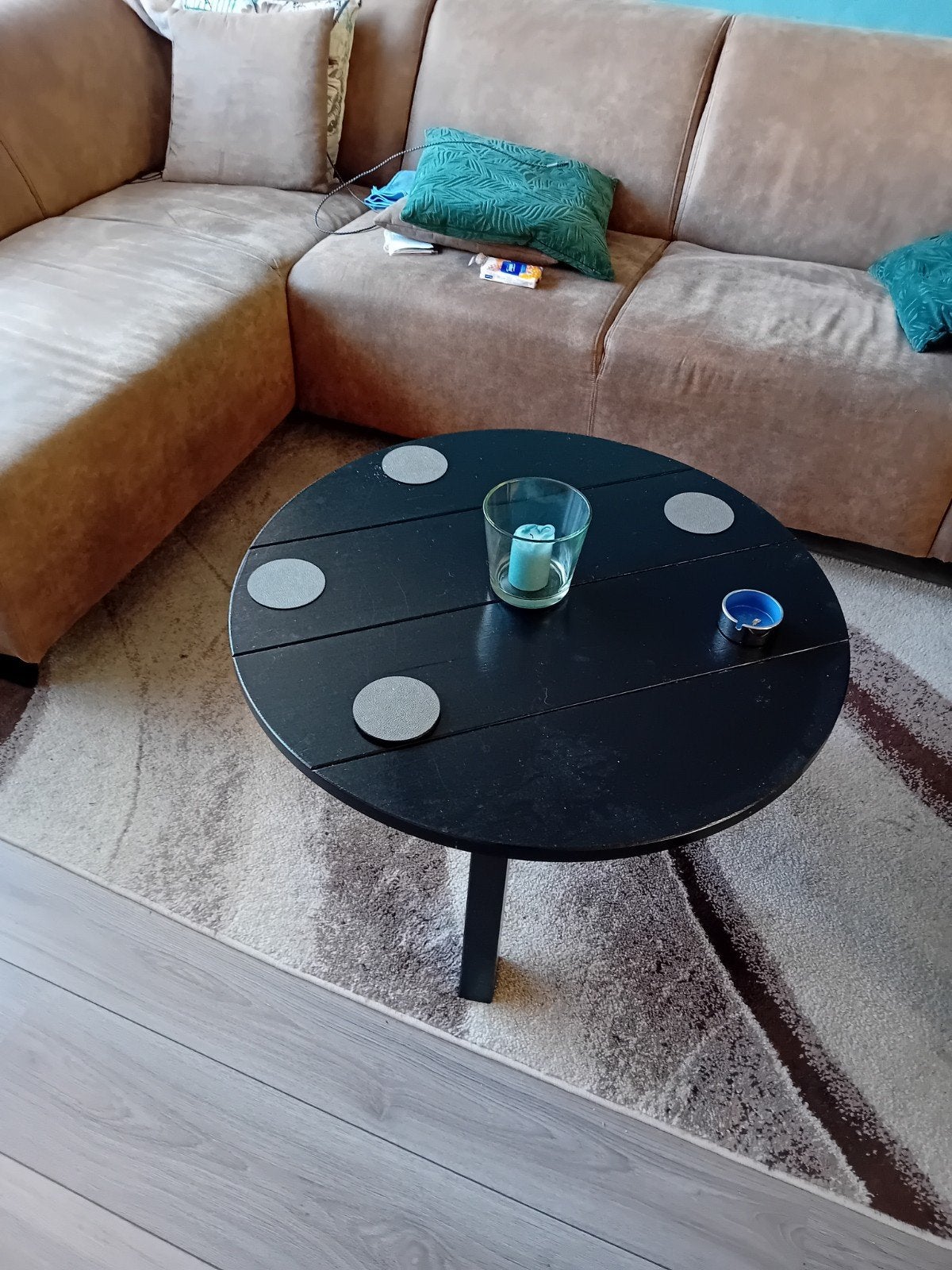 2 Salontafels. Kleur zwart., Huis en Inrichting, Tafels | Salontafels, Ophalen, Rond, Minder dan 50 cm, 50 tot 100 cm