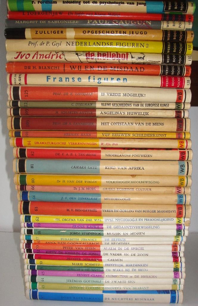 29 delen wereldboog pockets Wereldbibliotheek, in goede staa, Ophalen of Verzenden, Zo goed als nieuw, Diverse auteurs, Europa overig