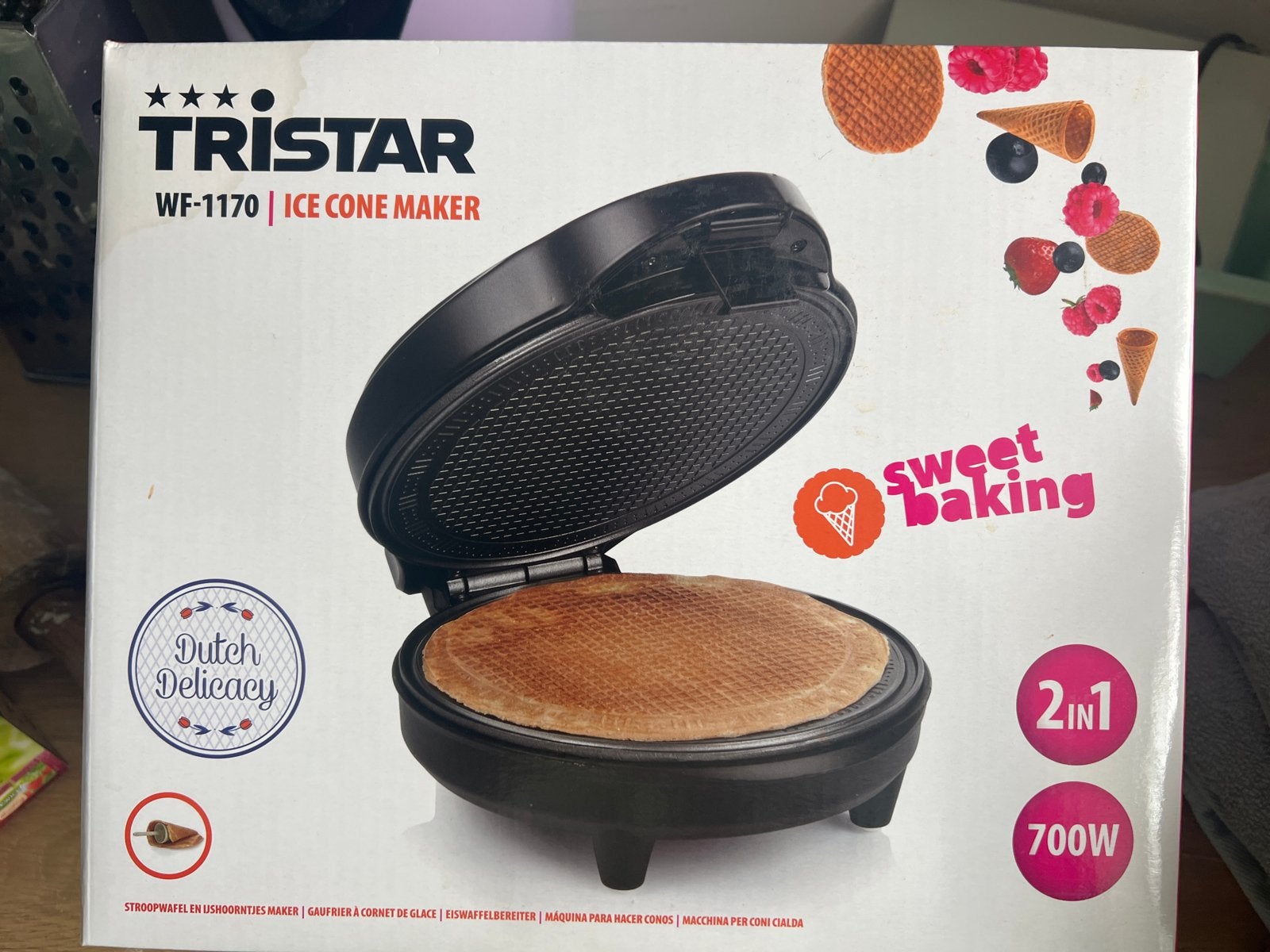 Tristar WF-1170 Stroopwafel & IJshoorntjes Maker 700W, Ophalen, Overige typen, Nieuw, Zwart