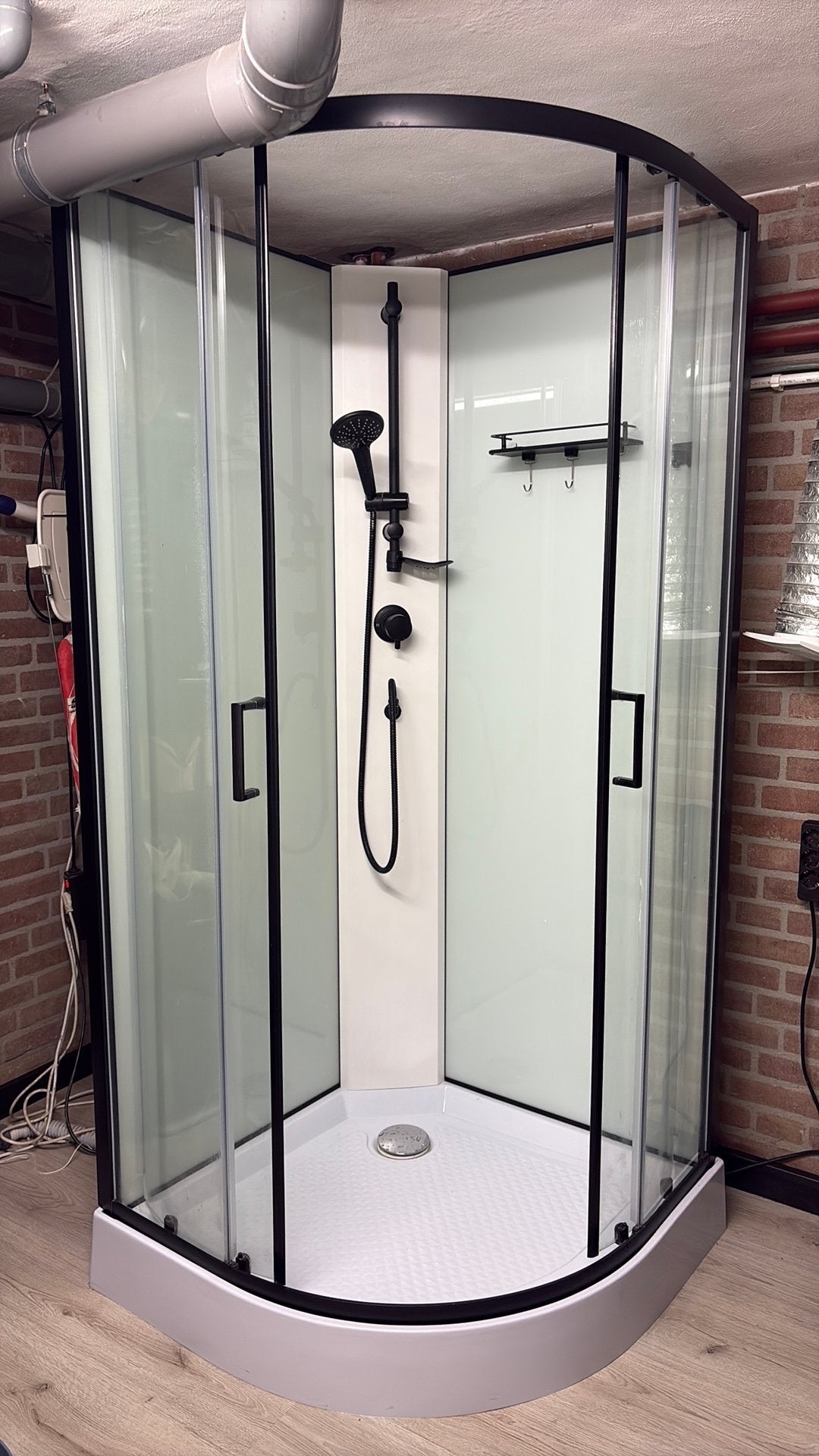 Douchecabine merk sanifun, Ophalen, Gebruikt, Met douche