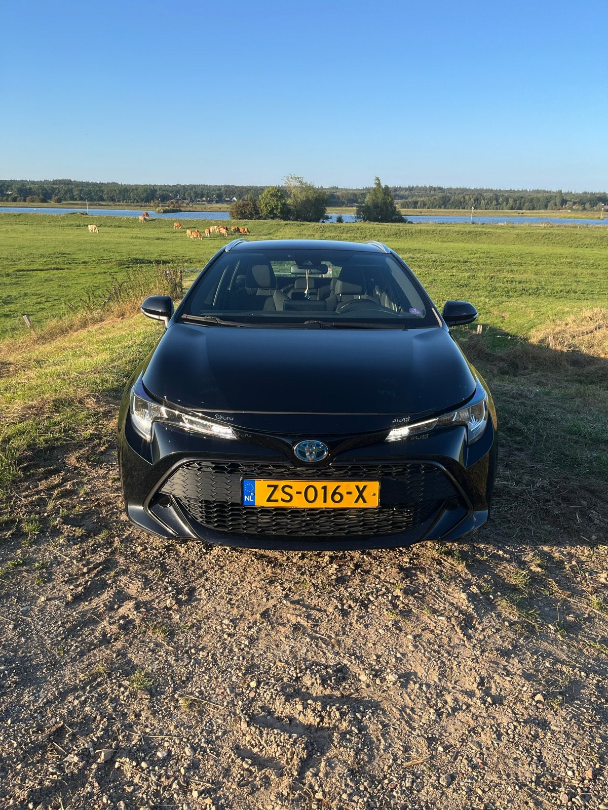 Toyota Corolla TS 1.8 Hybrid 122pk CVT 2019 Zwart, Auto's, 450 kg, 750 kg, Zwart, Stationwagon