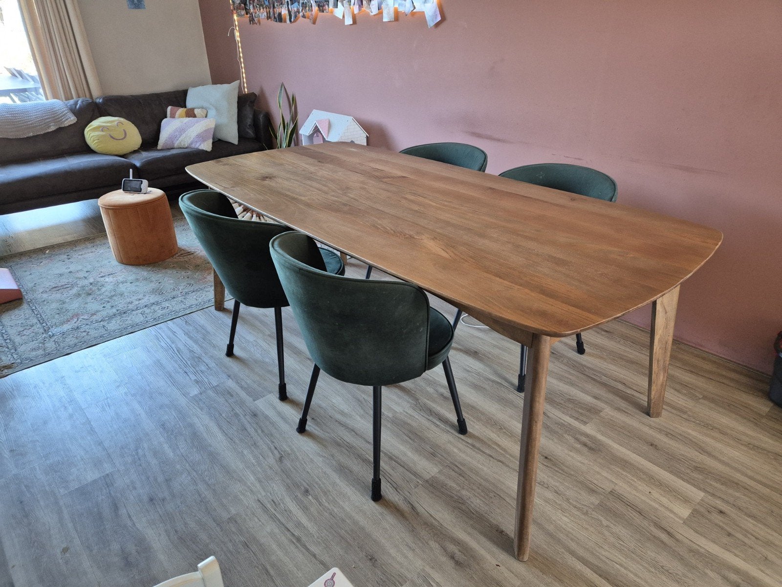 Eettafel van massief hout. 220 x 105cm breed., Ophalen, 100 tot 150 cm, 200 cm of meer, Zo goed als nieuw
