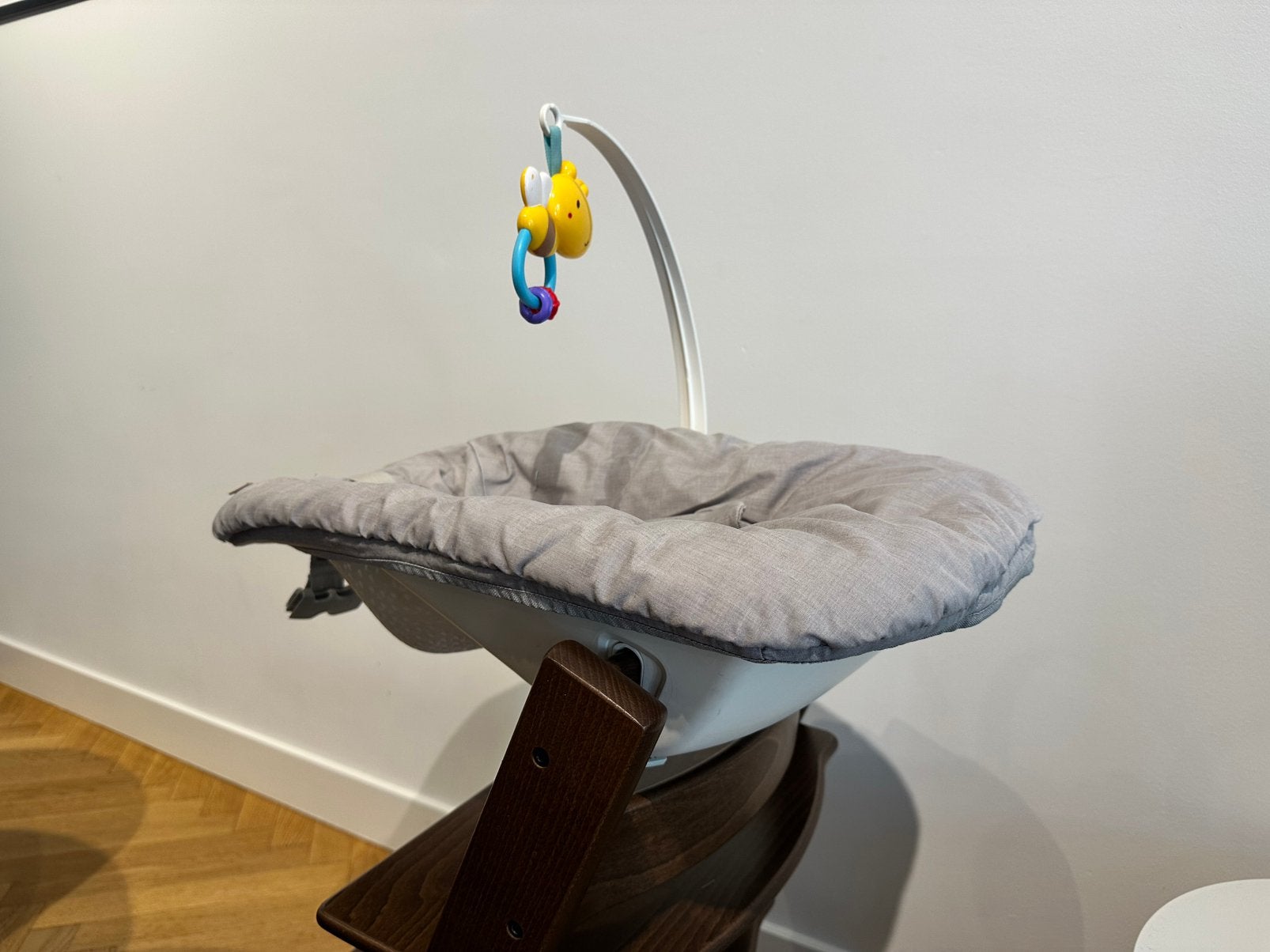 Stokke Newborn Set voor Tripp Trapp – lichtgrijs, Ophalen, Zo goed als nieuw, Overige typen, Gordel(s)