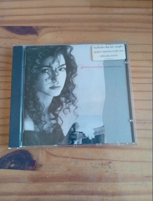Cd Gloria Estefan cuts both ways, Ophalen of Verzenden, Zo goed als nieuw