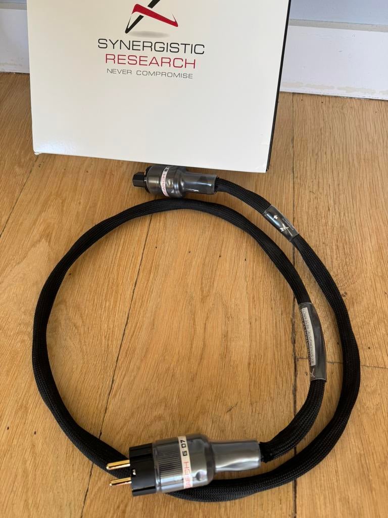 Synergistic Research Foundation 12awg 1,5M, Audio, Tv en Foto, Audiokabels en Televisiekabels, Ophalen of Verzenden, Zo goed als nieuw