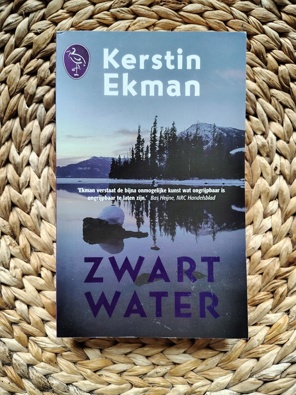 Kerstin Ekman - Zwart water, Boeken, Ophalen of Verzenden, Zo goed als nieuw