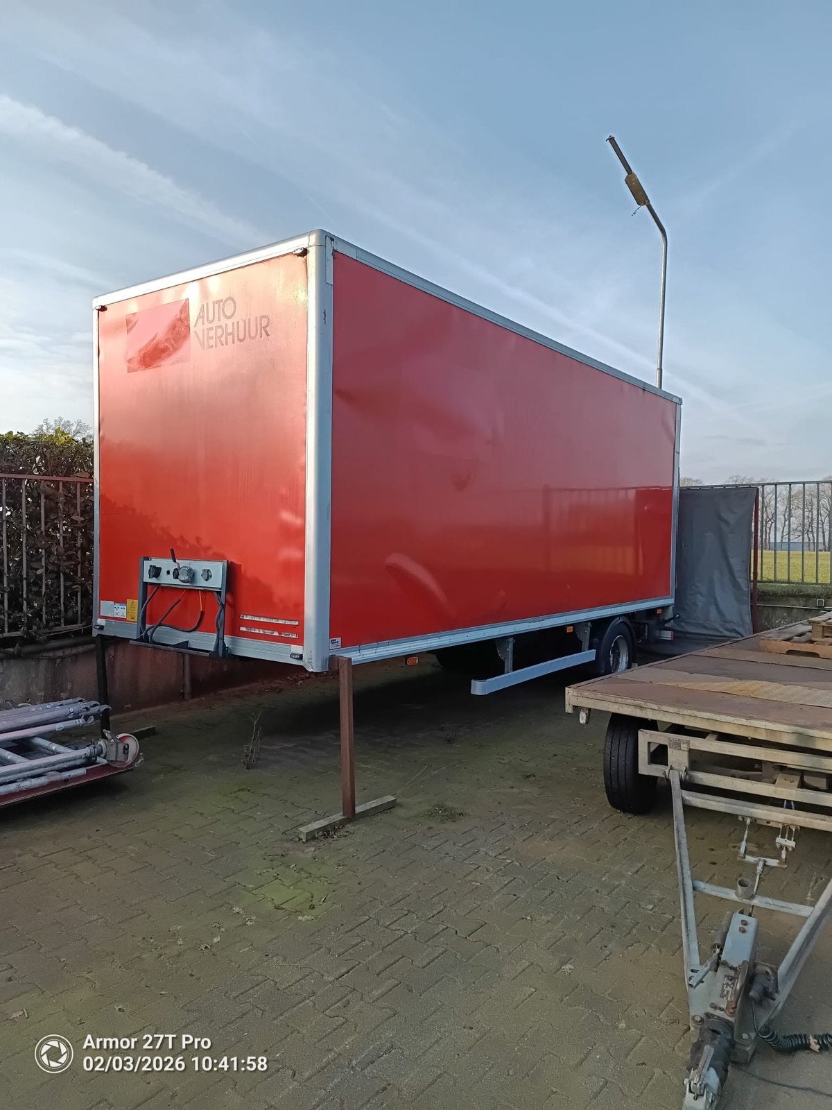 Bakwagen met laadklep, lier en meedraaiende achteras, Ophalen, Gebruikt