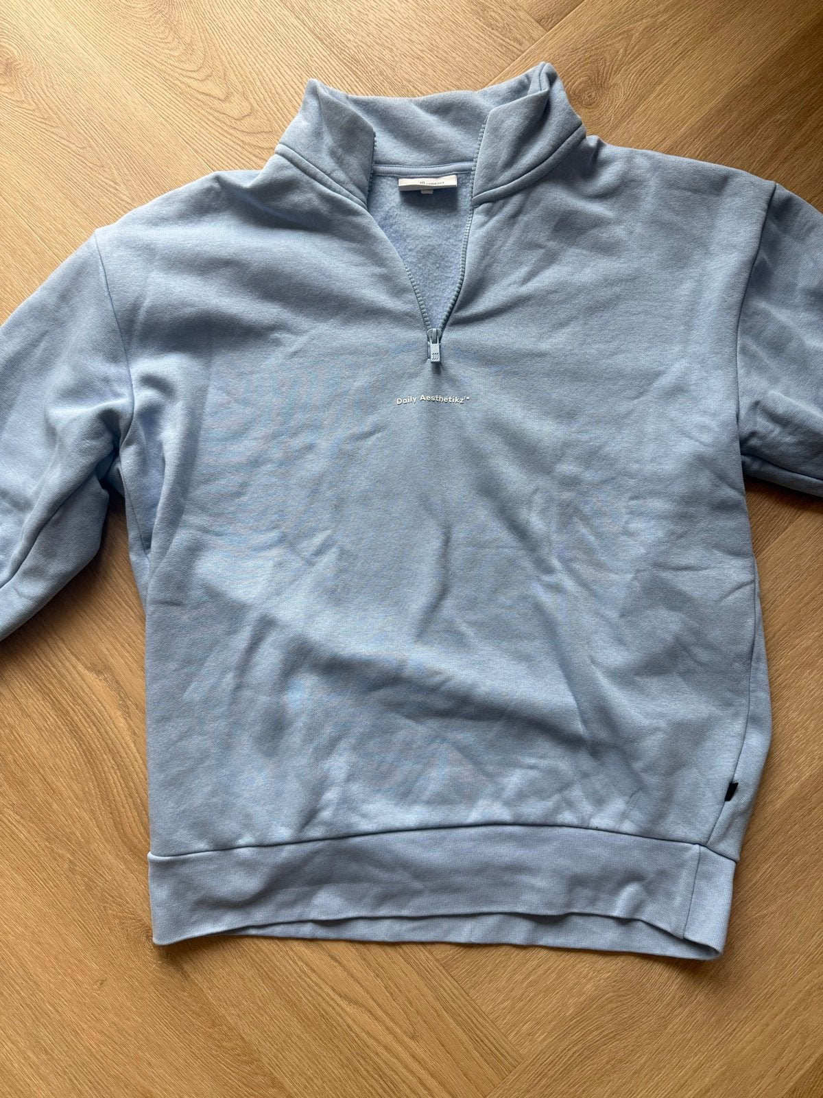 Daily Aesthetikz Pull Over Maat M, Ophalen of Verzenden, Zo goed als nieuw, Maat 48/50 (M), Blauw