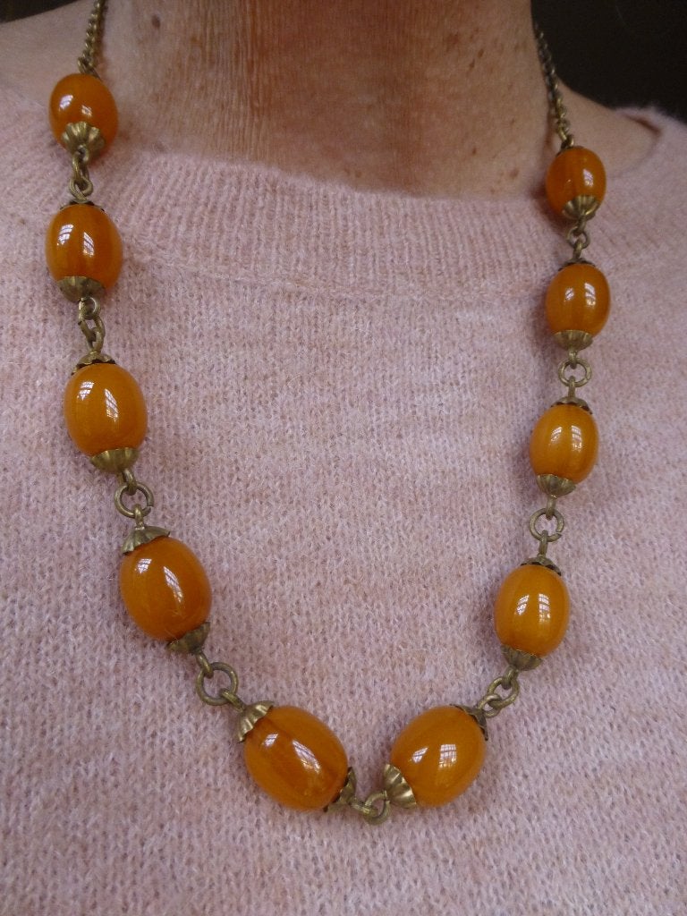 Vintage Amber Bakeliet Kralen Messing Schakel Collier, Ophalen of Verzenden, Koper, Ketting