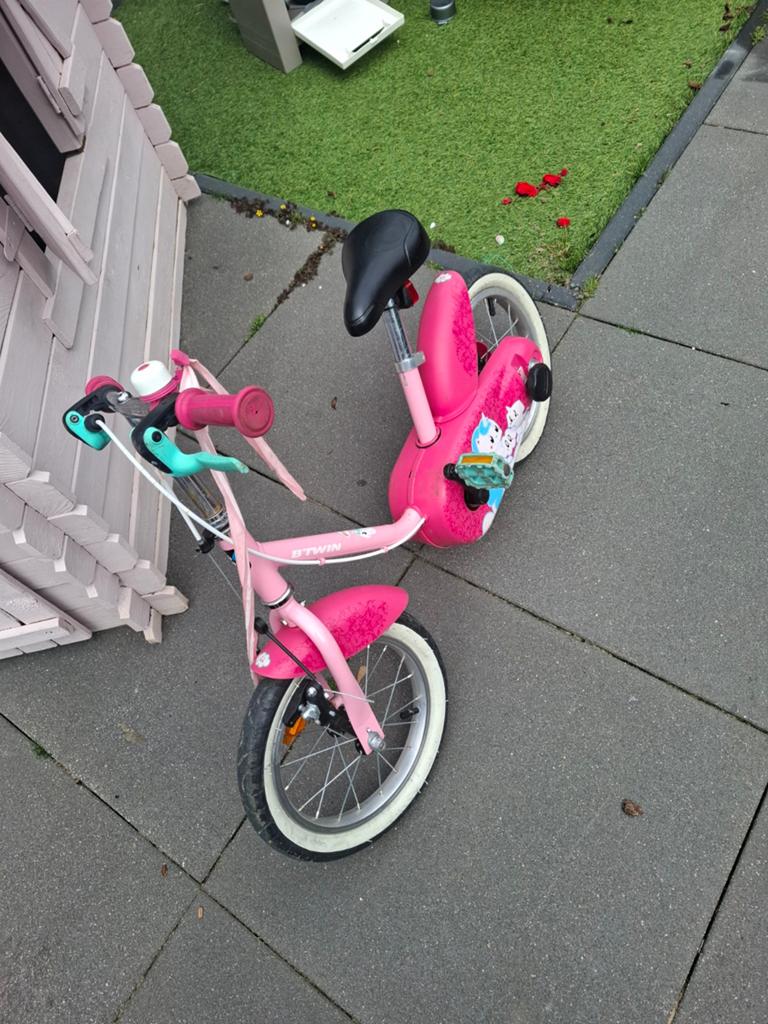 Roze B'Twin kinderfiets 16 inch, Fietsen en Brommers, Ophalen of Verzenden