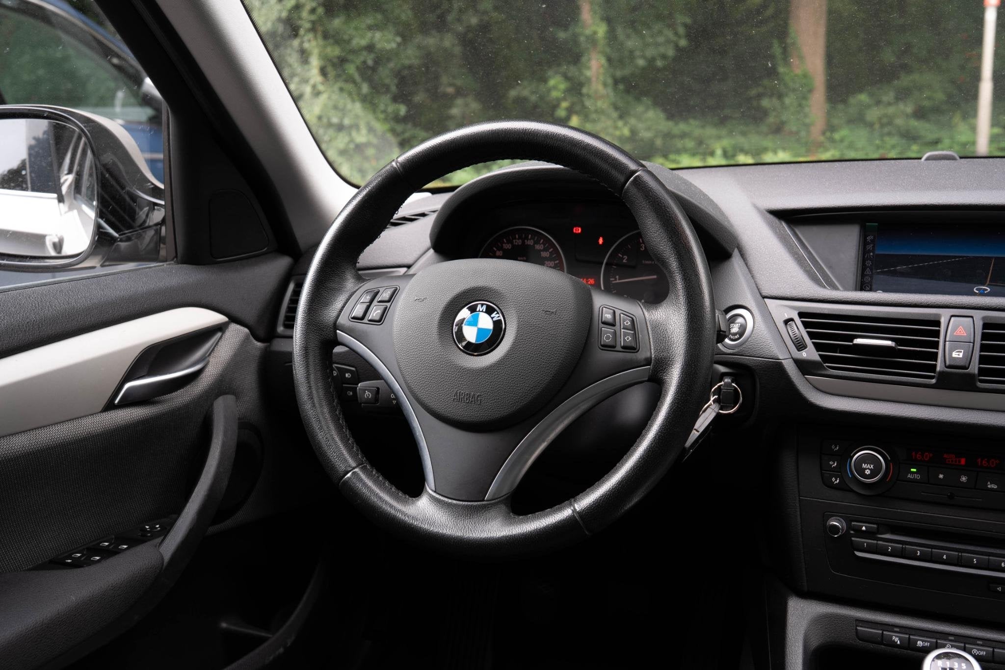 Foto 17 van BMW X1 xDrive20i Business | Navigatie | Pano | Cruise | Airc