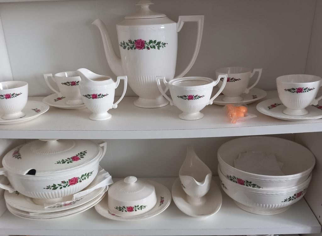 Royal Sphinx serviesdelen van roos, Huis en Inrichting, Keuken | Servies, Ophalen of Verzenden, Zo goed als nieuw, Overige stijlen