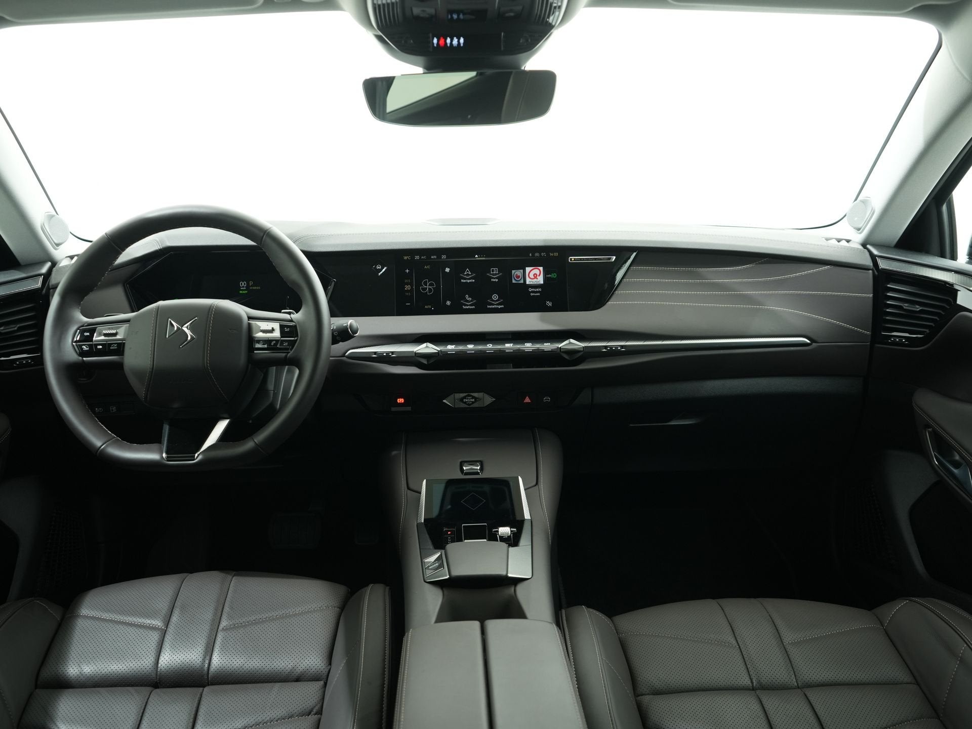 DS DS 4 1.6 PHEV 225PK ANTOINE DE SAINT EXUPÉRY AUT8 | Pano, Auto's, Dealer onderhouden, Gebruikt, 4 cilinders, Bedrijf