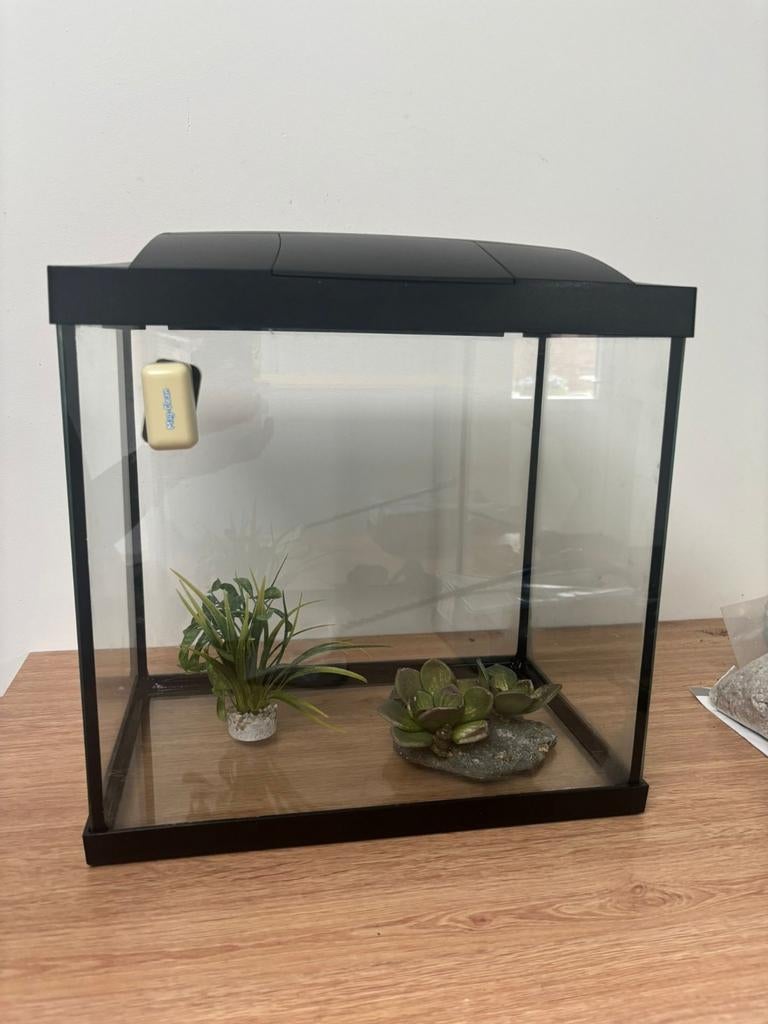 Aquarium met filter, verwarmingselement en toebehoren, Dieren en Toebehoren, Ophalen, Zo goed als nieuw, Leeg aquarium