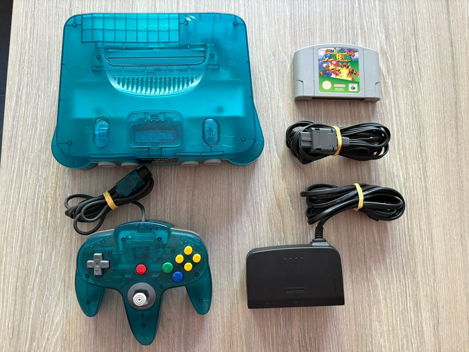 Nintendo 64 Ice Blue (Funtastic) Controller Top Pook & Mario, Ophalen of Verzenden, Met 1 controller, Met games