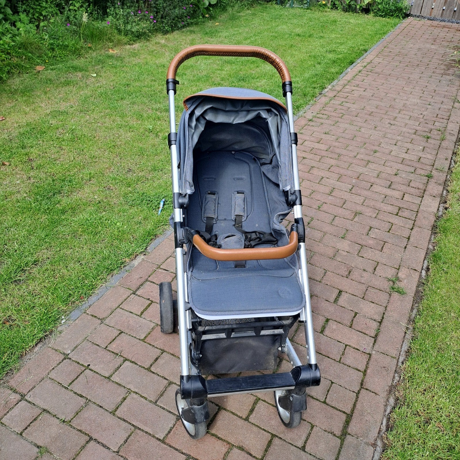 Mutsy kinderwagen/ buggy - blauw, Ophalen, Gebruikt, Quinny, Verstelbare rugleuning