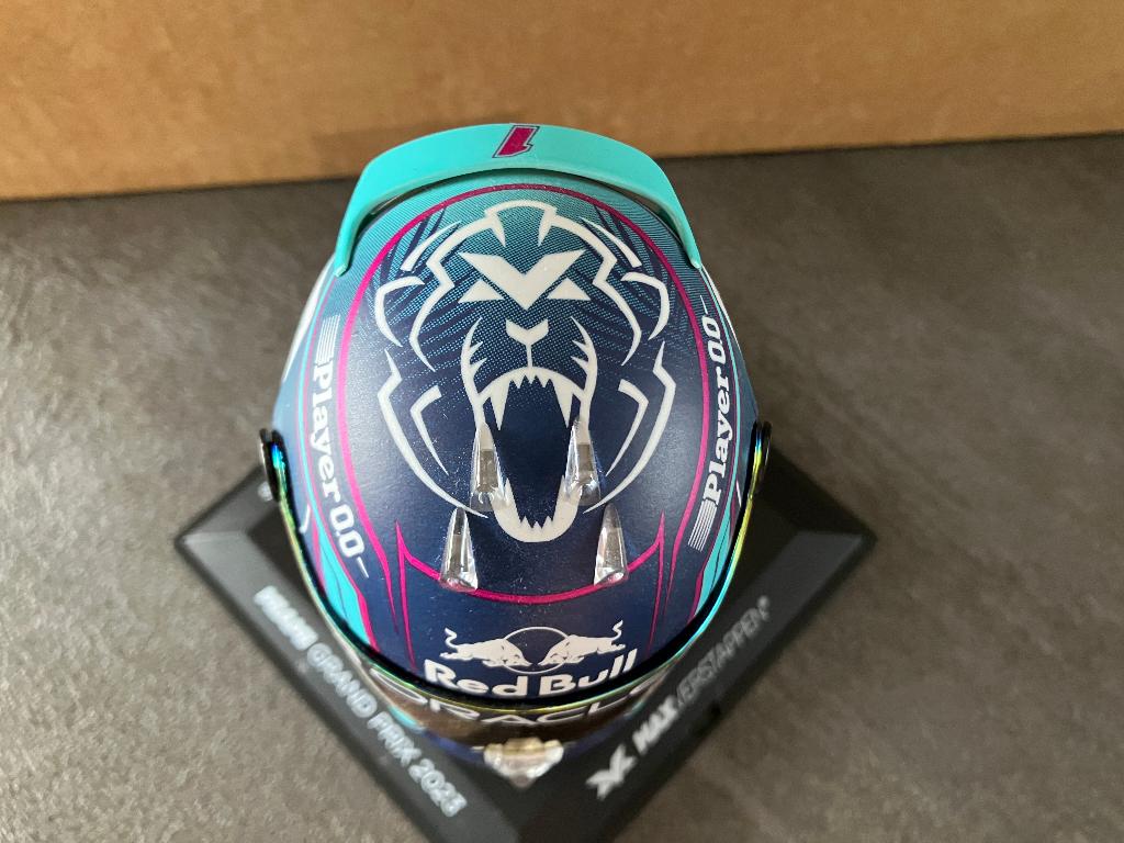 ✅ Max Verstappen 1:4 helm 2023 Miami GP Red Bull RB19, Verzamelen, Automerken, Motoren en Formule 1, Ophalen of Verzenden, Nieuw