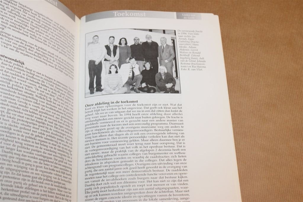 Links aan de Grift — 50 Jaar PvdA Apeldoorn 1996, Ophalen of Verzenden, Gelezen