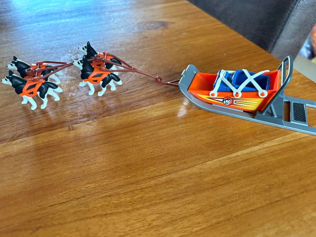 Husky’s met slee, Ophalen of Verzenden, Nieuw