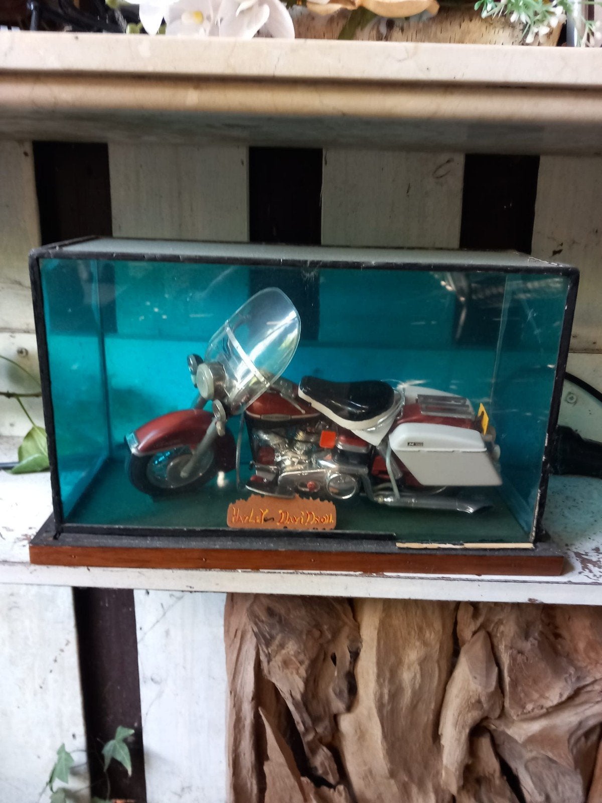 Vintage Harley-Davidson model met glazen vitrine, Ophalen
