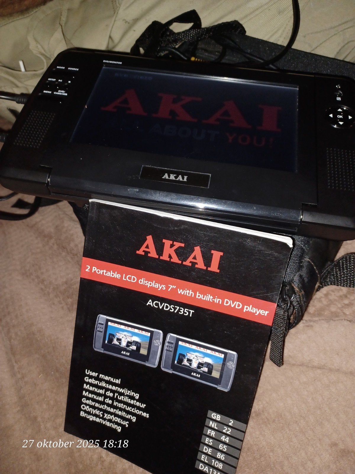 akai draagbare dvd speler met 2 schermen 10€, Ophalen of Verzenden, Overige merken
