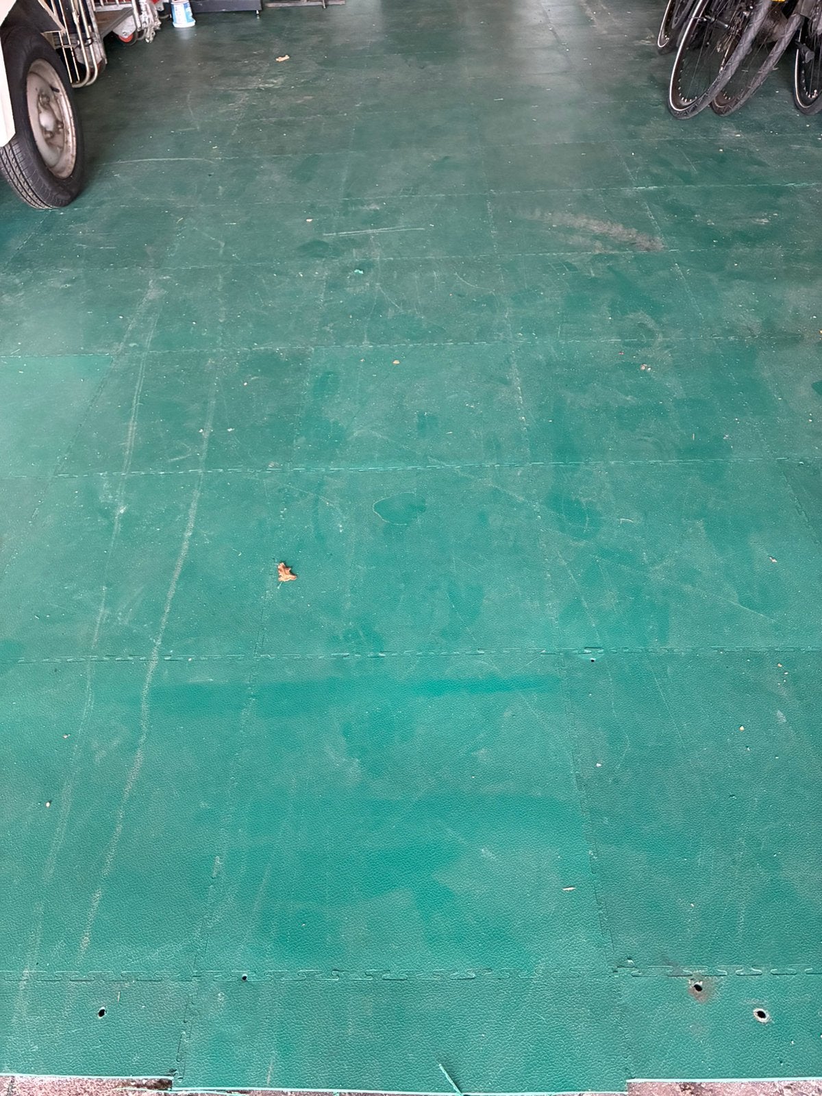 Werkplaats garage pvc klik tegel vloer 45m2, Ophalen, Zo goed als nieuw