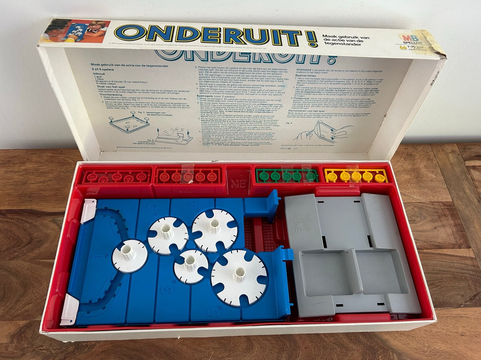Onderuit! Bordspel van MB Spellen - Vintage Gezinsspel, Hobby en Vrije tijd, Drie of vier spelers, Ophalen of Verzenden, Gebruikt