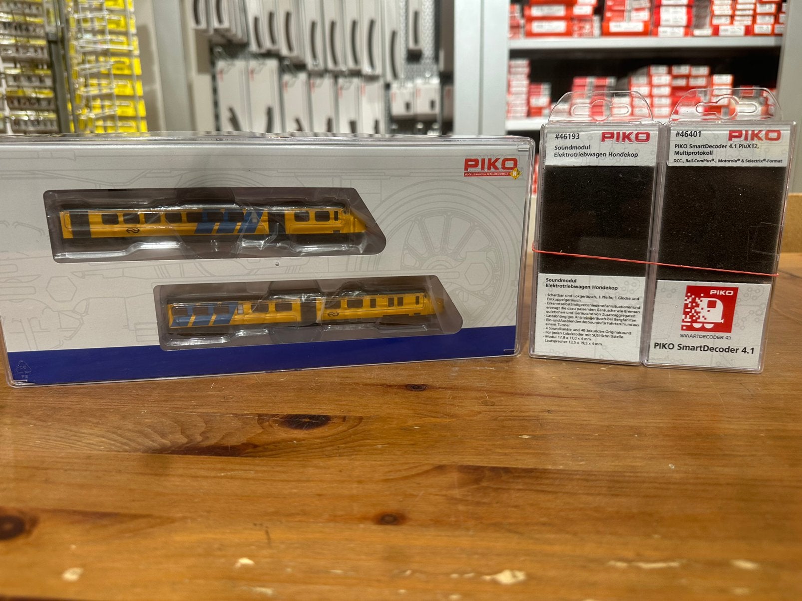 Piko 40280 / 46193 / 46401 Mat ‘54 Hondekop DCC Sound, -, -, -, Gelijkstroom
