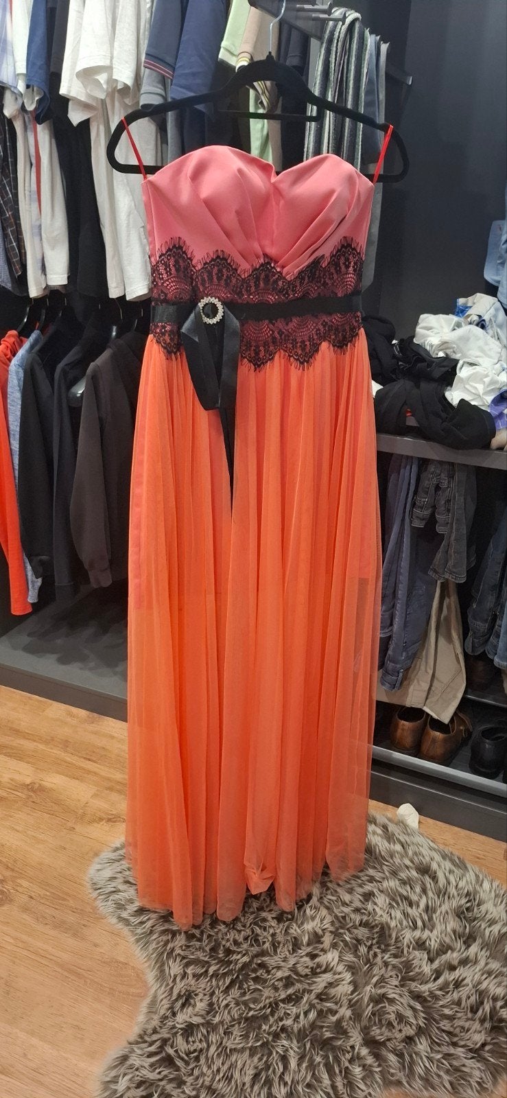 Elegante avondjurk koraal met zwart kant S, Oranje, Ophalen of Verzenden, Zo goed als nieuw, Maat 36 (S)