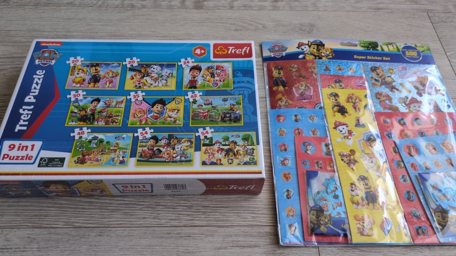 Paw Patrol Puzzel & Stickerset - Nieuw in Folie, Ophalen of Verzenden, 10 tot 50 stukjes, Nieuw, 4 tot 6 jaar