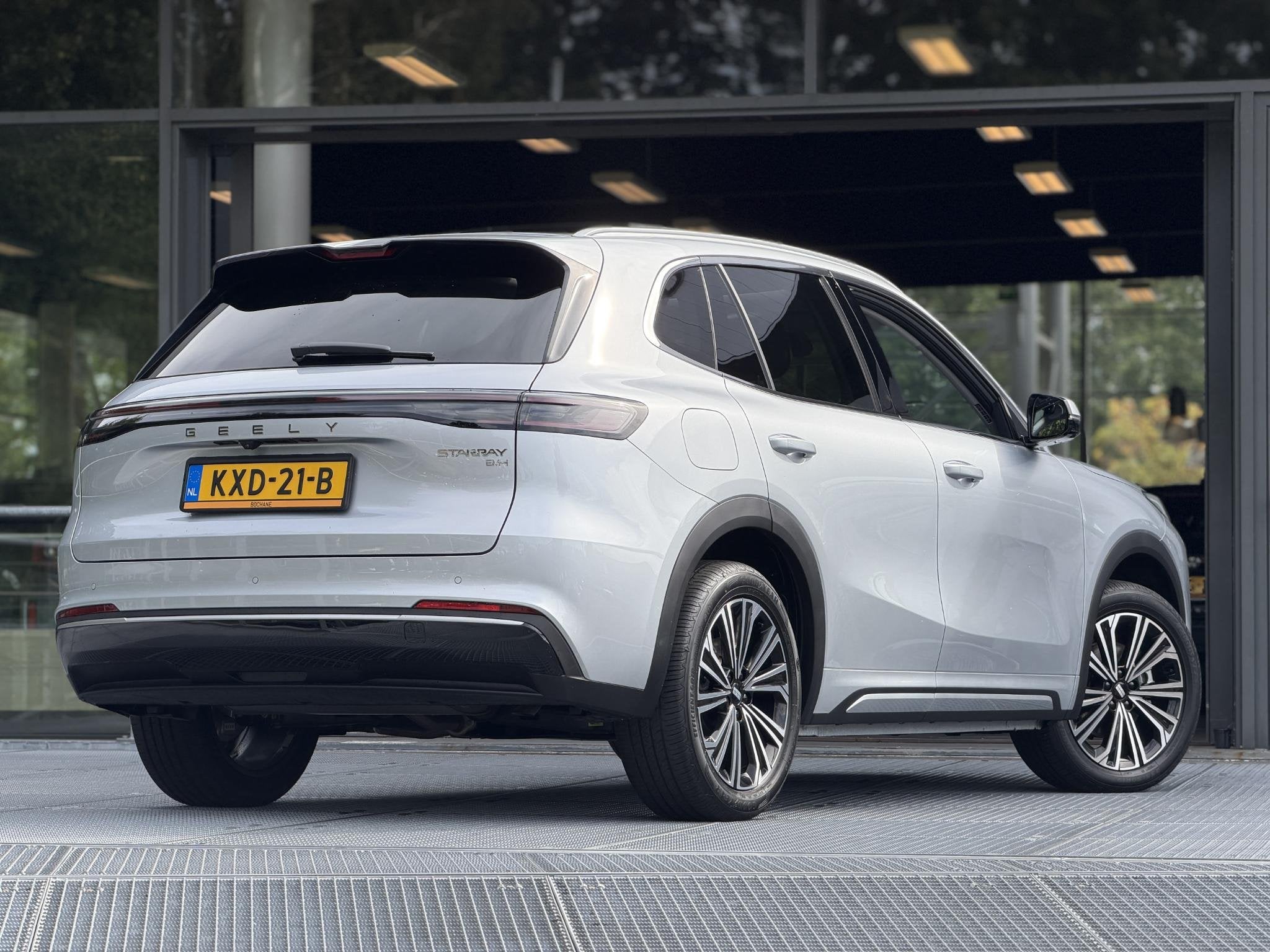 Geely Starray EM-i 1.5 Max+ 262PK | DEMO, Auto's, 4 cilinders, 1790 kg, Plug-in hybride, Bedrijf