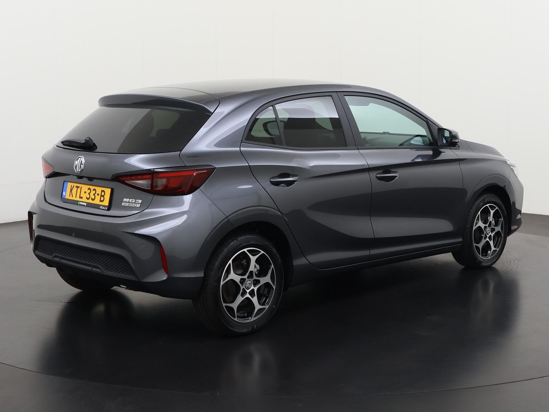 MG MG3 Hybrid+ 1.5 Hybrid+ Luxury | 360 Camera | Stuur & S, Auto's, 12 maanden, 4 cilinders, 1283 kg, Bedrijf