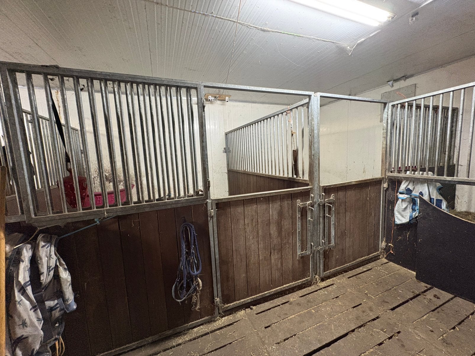 Stalwanden te koop, Dieren en Toebehoren, Stalling, 2 of 3 paarden of pony's