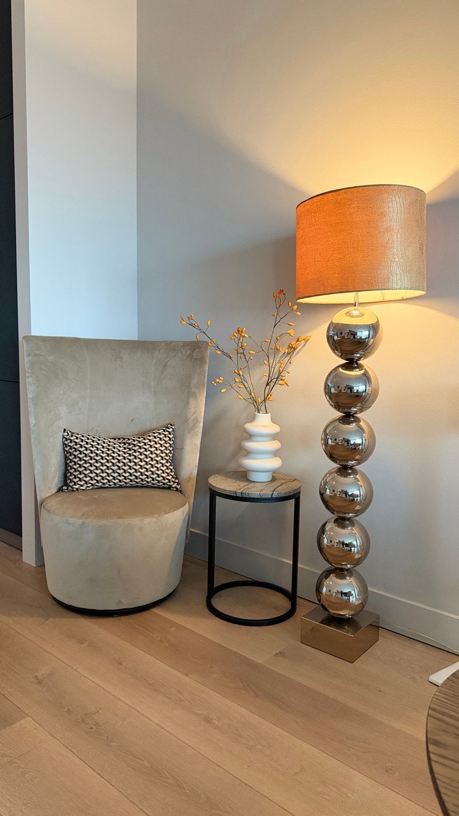 Luxe Table Du Sud Draai Fauteuil Zandkleurig Velv, Ophalen, 75 tot 100 cm, Zo goed als nieuw, Stof