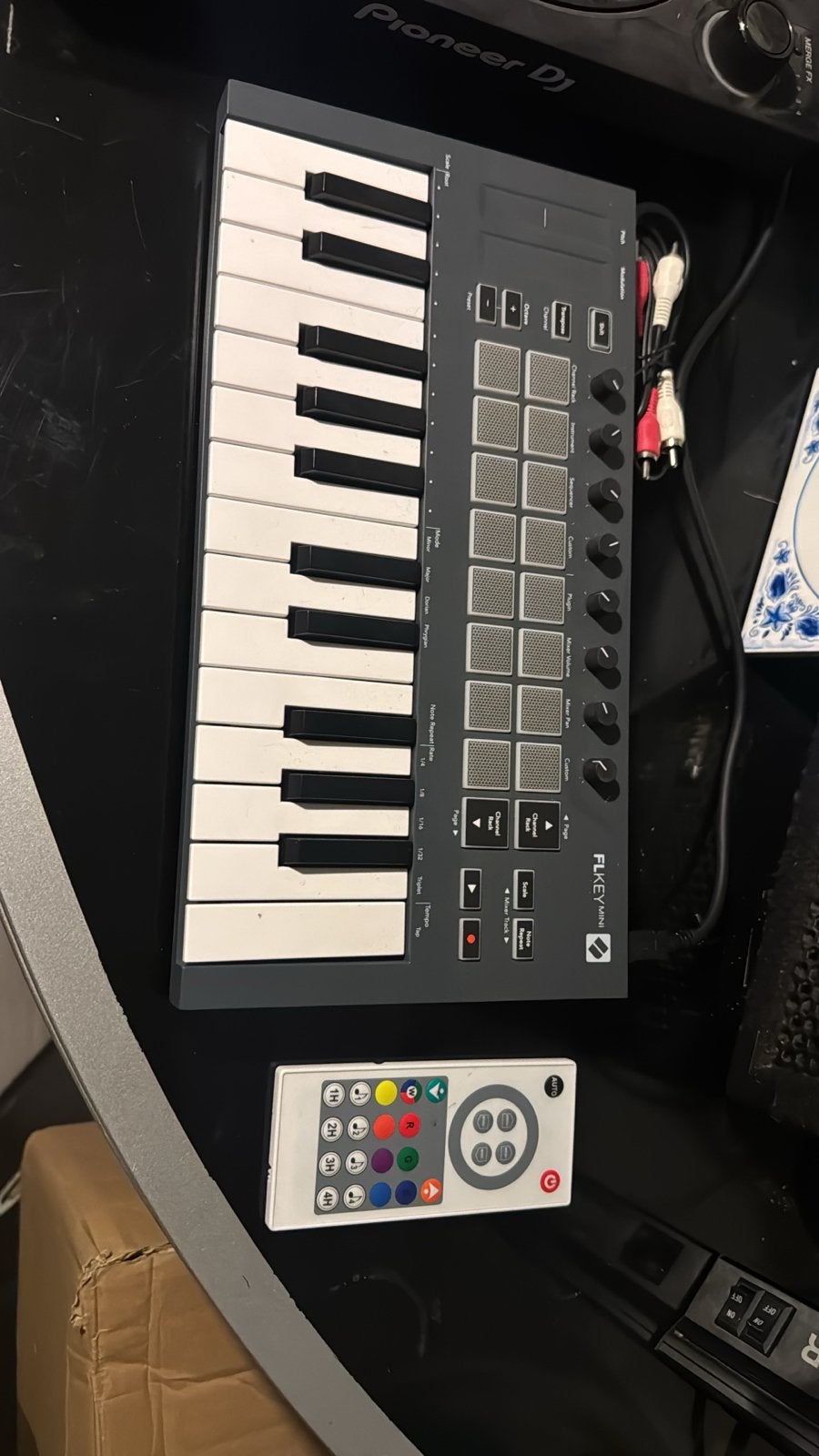 Novation FLkey Mini MIDI Keyboard Controller, Muziek en Instrumenten, Overige merken, Midi-aansluiting, Zo goed als nieuw, Overige aantallen