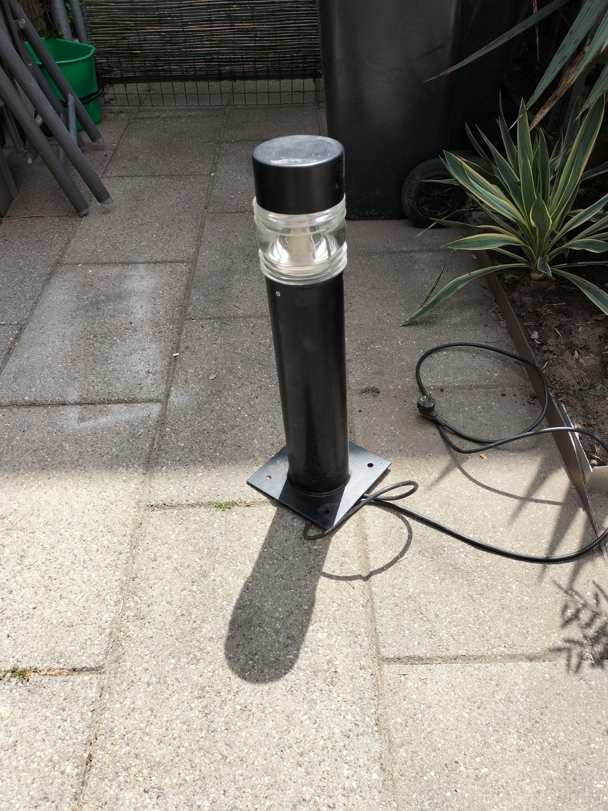 Zwarte staande buitenlamp met stekker, Ophalen, Overige materialen, Gebruikt, Minder dan 50 watt