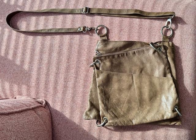 Handtas, Sieraden, Tassen en Uiterlijk, Tassen | Damestassen, Ophalen, Zo goed als nieuw, Overige kleuren, Handtas
