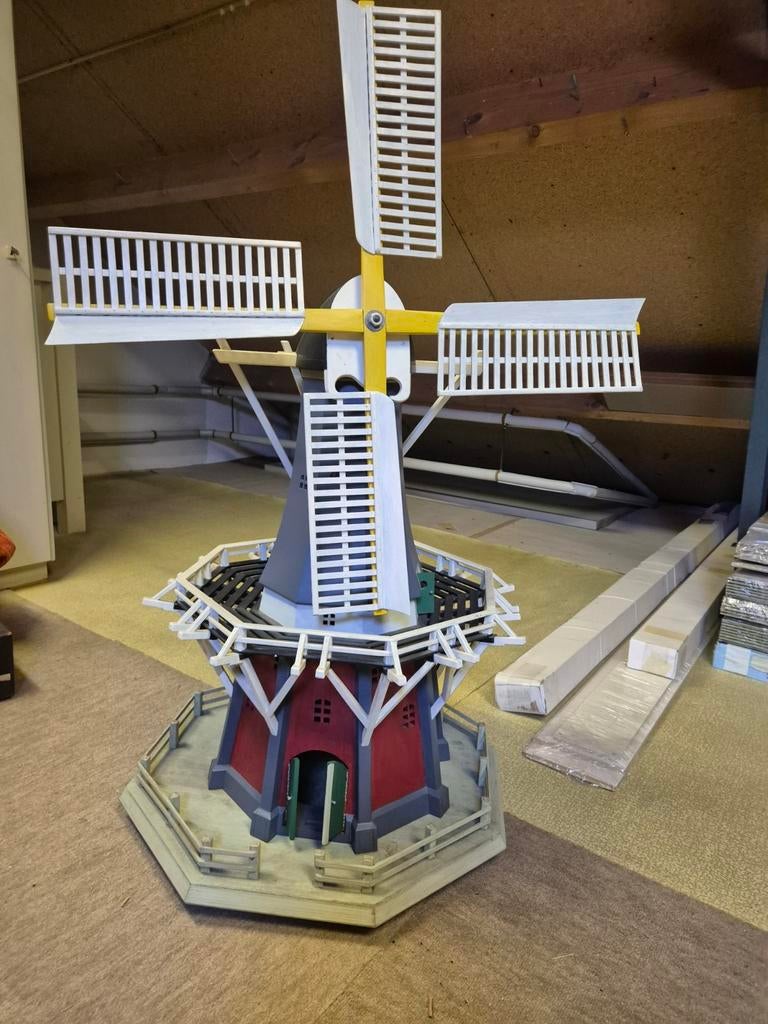 Zeer nette molen, Tuin en Terras, Ophalen, Zo goed als nieuw
