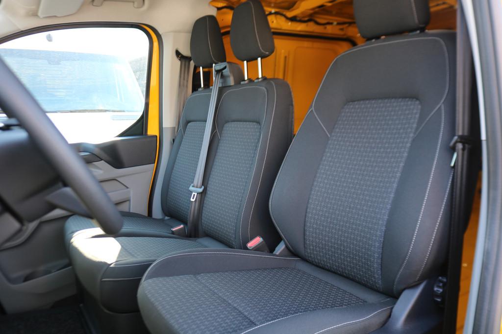 Ford E-Transit Custom 340 L2 H1 Trend 65 kWh (direct leverba, Auto's, Automaat, Gebruikt, Geel, 2156 kg