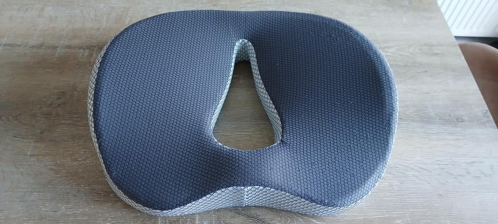 Malatec donut ring orthopedisch kussen zitkussen stuitkussen, Ophalen of Verzenden, Zo goed als nieuw