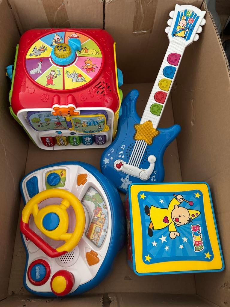 Bumba speelgoed set: kubus, stuurtje, vormstoof, gitaar, Ophalen of Verzenden, Gebruikt, Overige typen, Met geluid