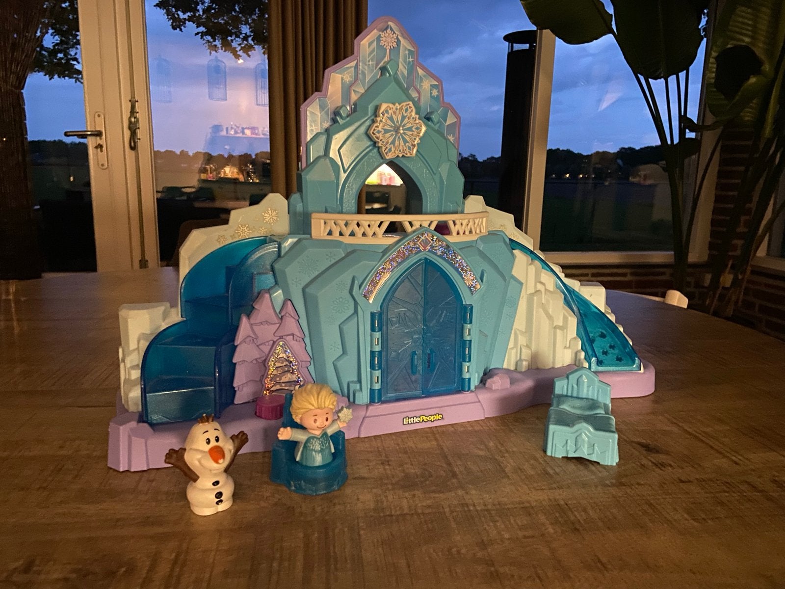 Disney Frozen Elsa's IJspaleis Little People Speelset, Ophalen of Verzenden, Gebruikt, Jongen of Meisje