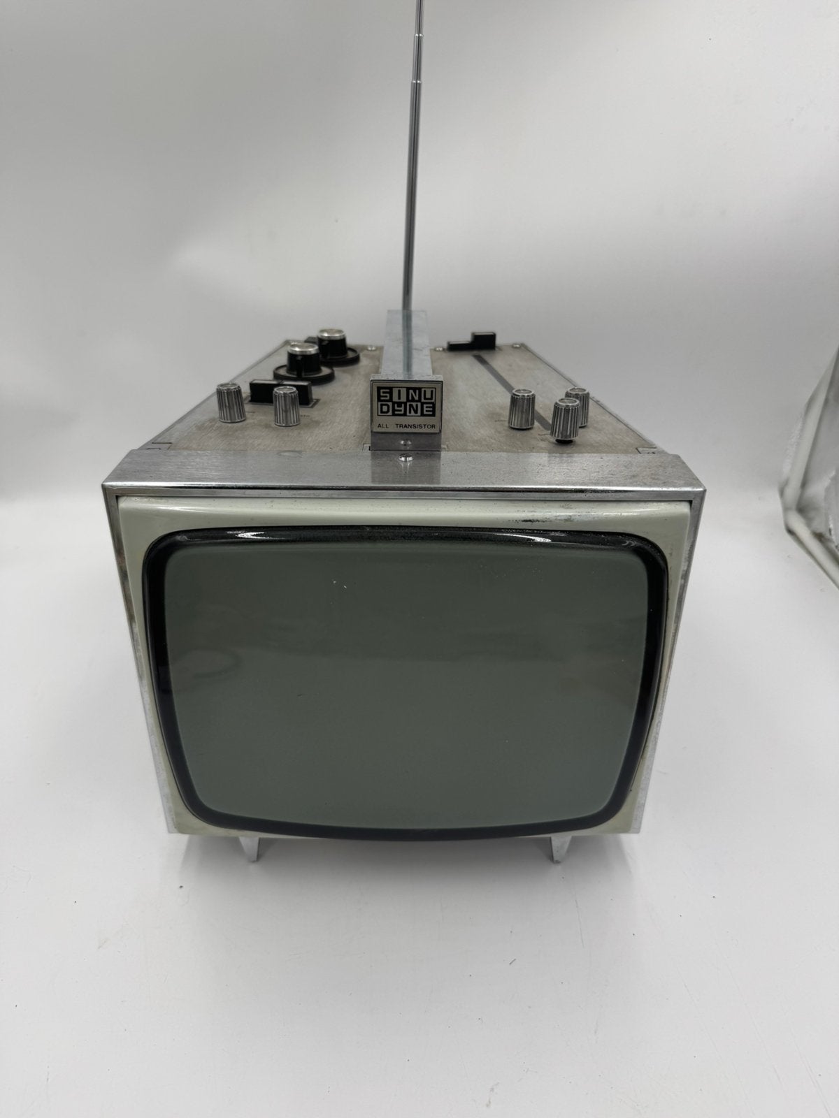 Vintage Sinudyne Draagbare TV / Televisie -Jaren 60Space Age, Ophalen of Verzenden, Huis en Inrichting