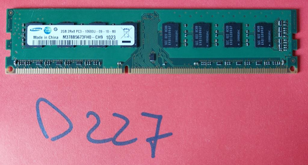2GB 2Rx8 PC3 10600U-09-10-B0 Samsung DDR3 RAM geheugen, Ophalen of Verzenden, DDR3, Desktop, 2 GB