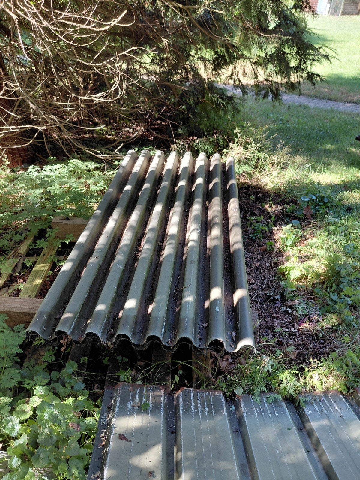 Gebruikte groene  metalen golfplaten voor dak of afdak, Doe-het-zelf en Verbouw, Dakpannen en Dakbedekking, Ophalen, Overige materialen